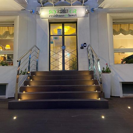 Residence Aida Римини Экстерьер фото