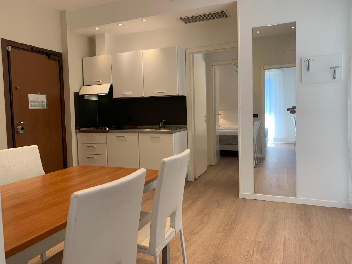 Residence Aida Римини Экстерьер фото