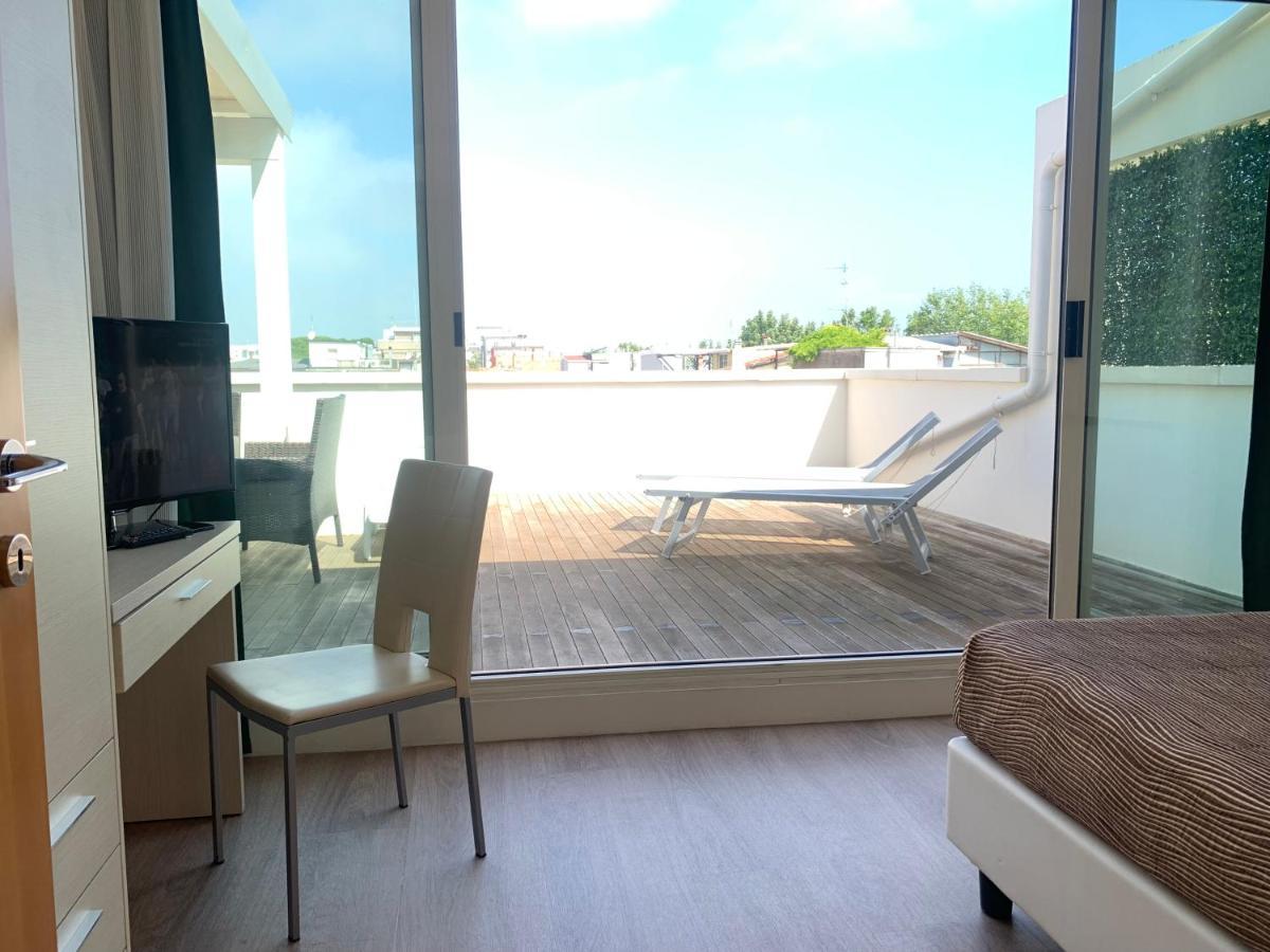Residence Aida Римини Экстерьер фото