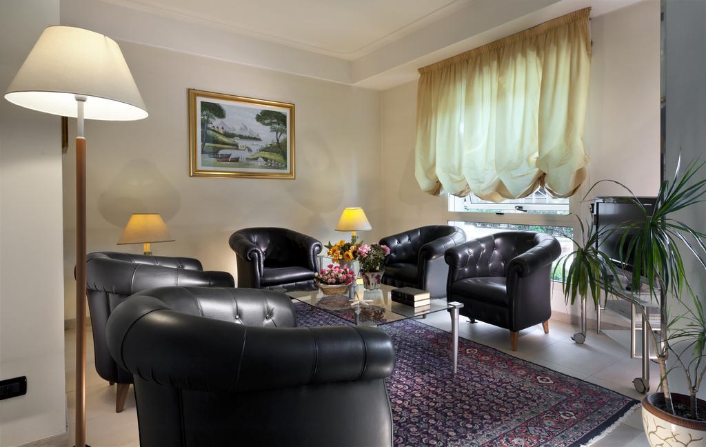 Residence Aida Римини Экстерьер фото