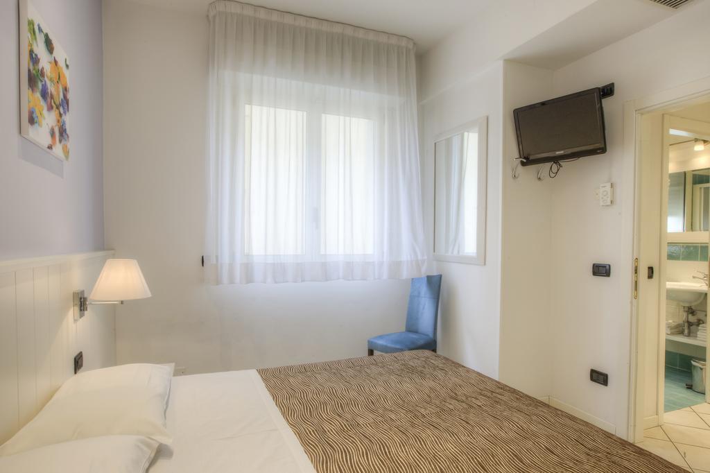 Residence Aida Римини Экстерьер фото