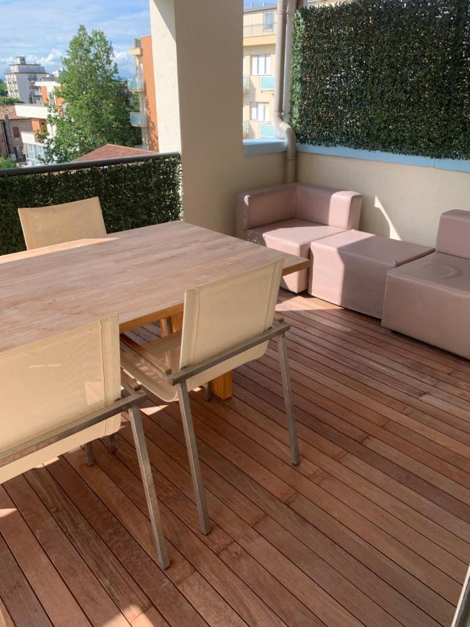 Residence Aida Римини Экстерьер фото
